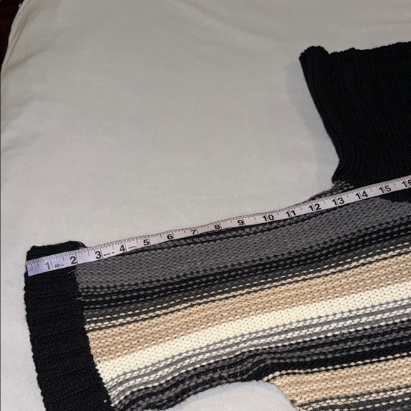 Streetwear Society Striped Cowl Neck Sweater Black Gray Cream Tan Women’s Sz S - Picture 6 of 10